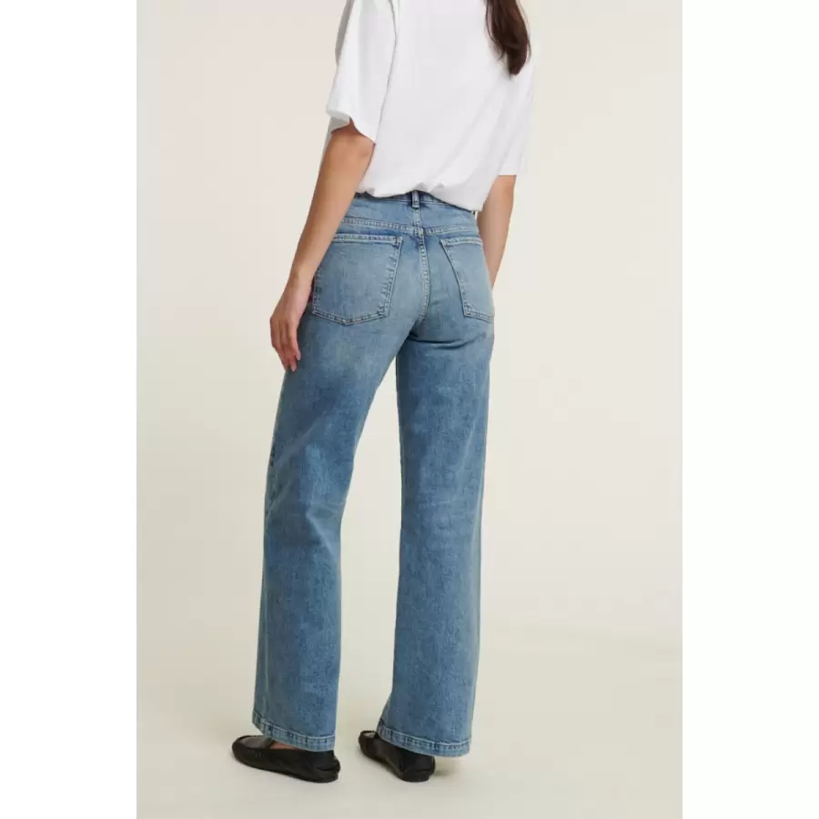 Basic Apparel - Enya Jeans, Stone washed denim