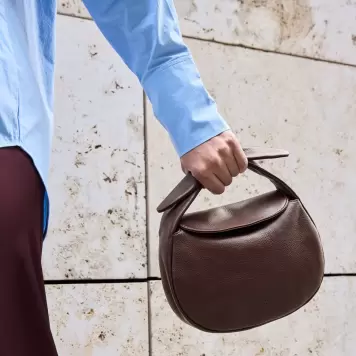O My Bag - Crossbody Coco Croissant Soft Grain Leather,  Chocolate
