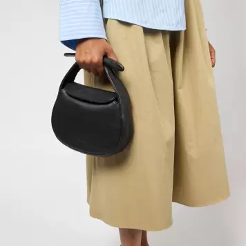O My Bag - Crossbody Coco Croissant Soft Grain Leather, Black O My Bag - Crossbody Coco Croissant Soft Grain Leather, Black