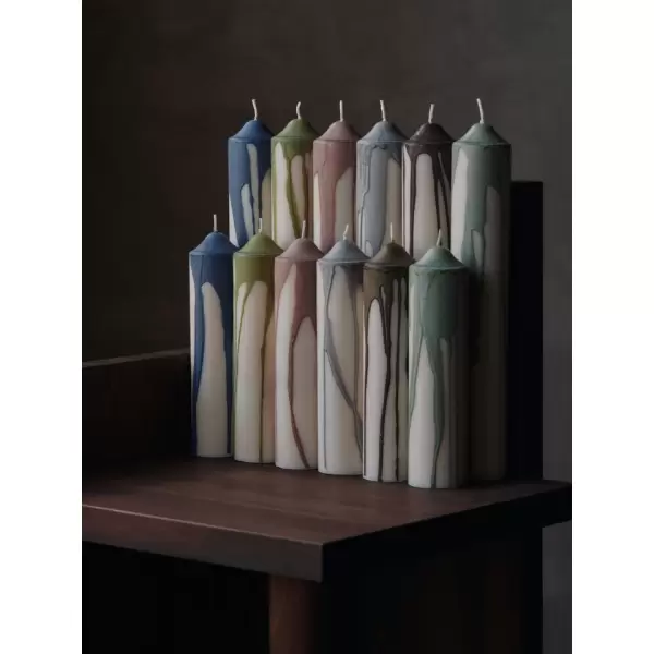 ferm LIVING - Dryp Pillar Candle - H20 - Dark Chocolate