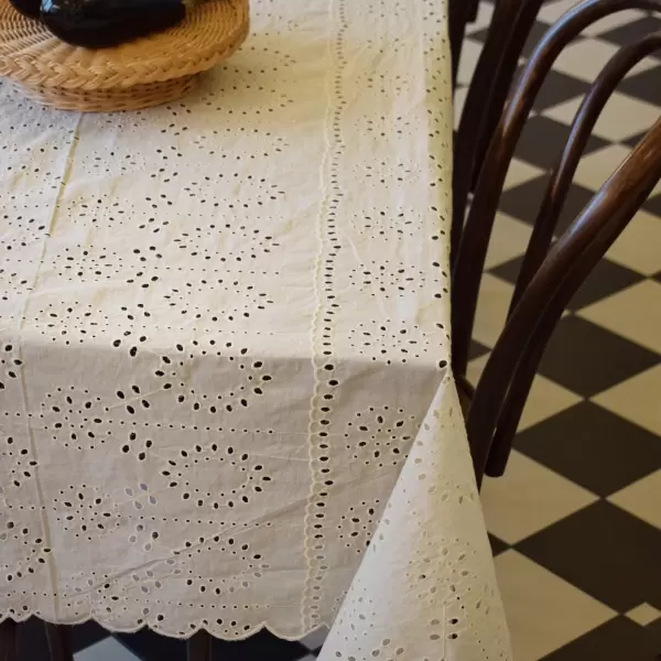 Jou Quilts - Dug Broderie Anglaise, Offwhite 140*240