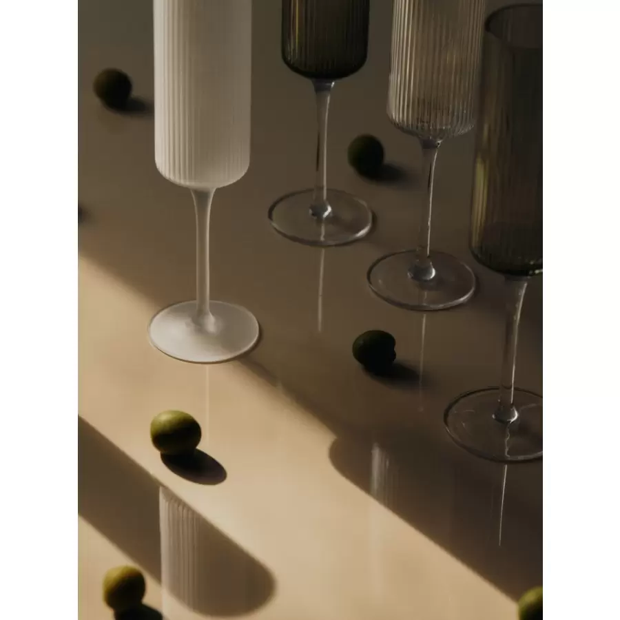 ferm LIVING - 2 Champagneglas Ripple, Frosted