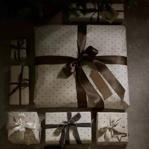 TineK Home - 5 m. Satinbånd, Hazel B: 1 cm. TineK Home - 5 m. Satinbånd, Hazel B: 1 cm.