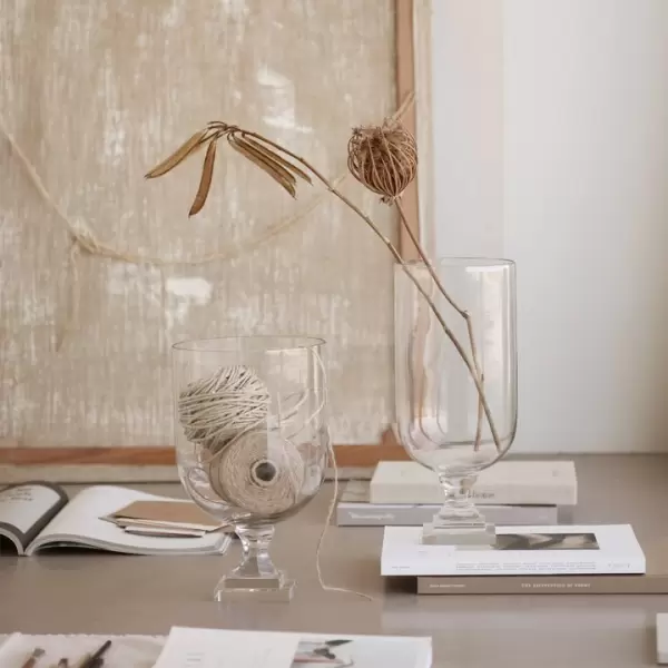 TineK Home -  Glasvase på kvadratisk fod, Klar Ø:18*30