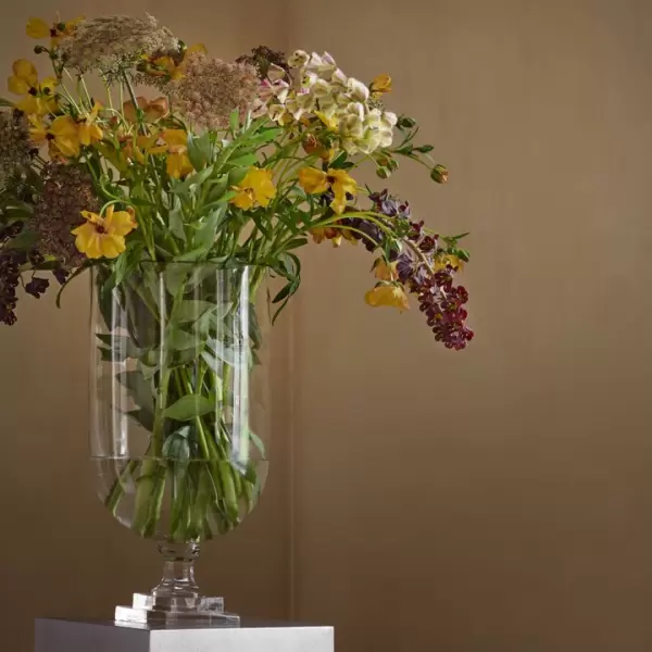 TineK Home -  Glasvase m/firkantet fod, D25xH50 cm, klar TineK Home -  Glasvase m/firkantet fod, D25xH50 cm, klar