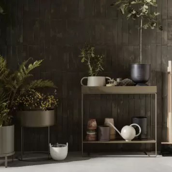 Ferm Living - Hourglass Pot, Sort Ø:21*30