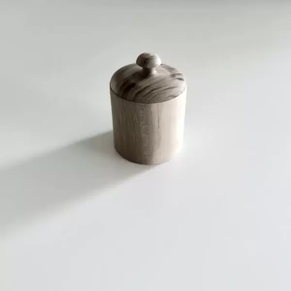Manipura Living - Krukke m/låg - Walnut