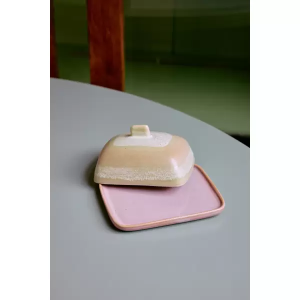 HK living -  70s ceramics: butter  dish, skyline