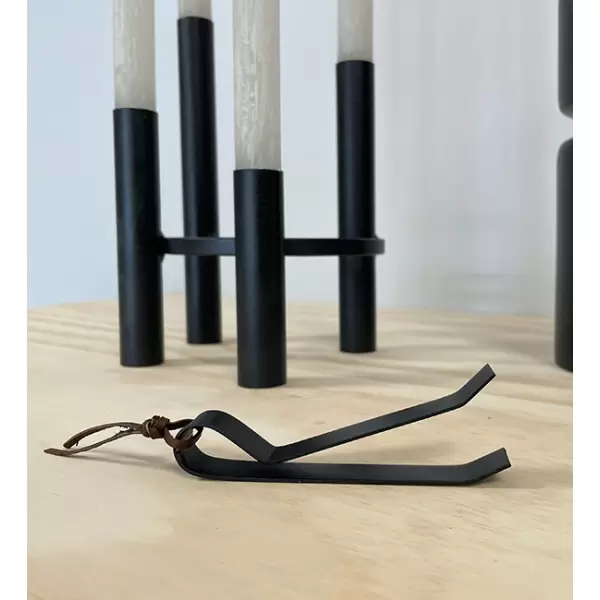 Lübech Living - Vienna candle extinguisher.L16,5xH4 cm. Black. Lübech Living - Vienna candle extinguisher.L16,5xH4 cm. Black.