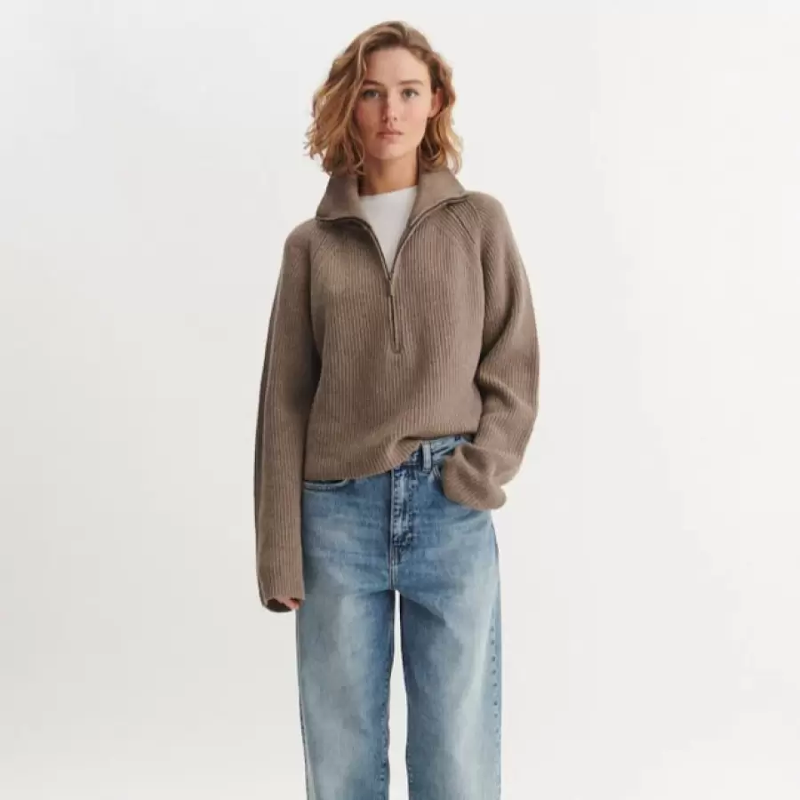 Basic Apparel - Cady Zip Sweater