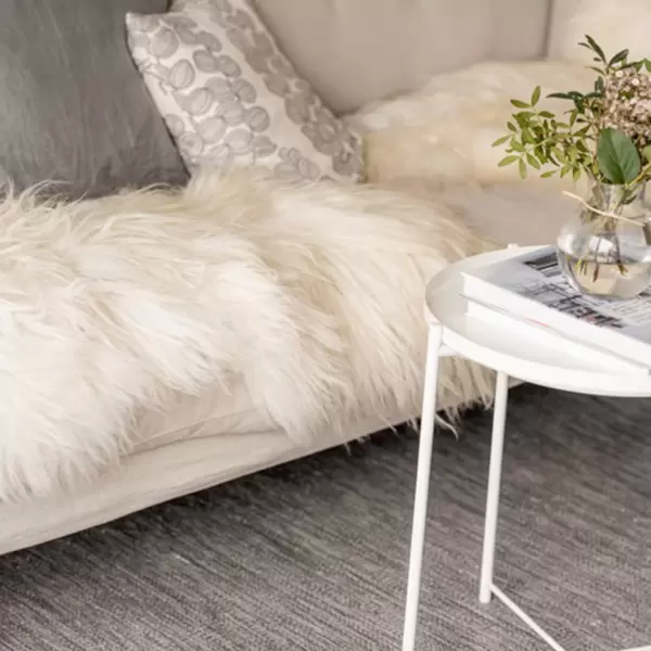 Shepherd - Torshavn - langhåret hvidt lammeskind fra Færøerne, hvert er unikt, længde ca. 100 cm