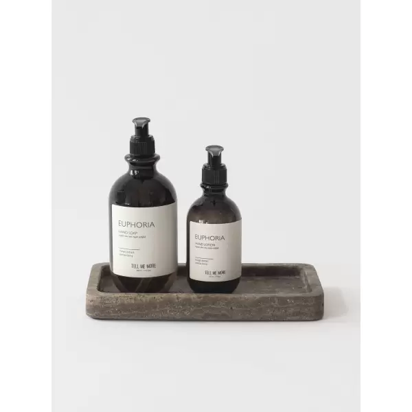 TELL ME MORE - Bakke Travertin