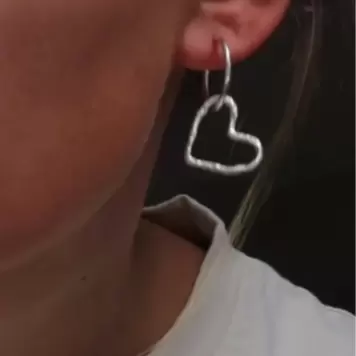 Sisse Dinesen - Esme hoops, 1 par, 24 KT forgyldt sølv Sisse Dinesen - Esme hoops, 1 par, 24 KT forgyldt sølv
