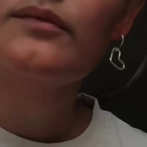 Sisse Dinesen - Esme hoops, 1 par, 24 KT forgyldt sølv Sisse Dinesen - Esme hoops, 1 par, 24 KT forgyldt sølv