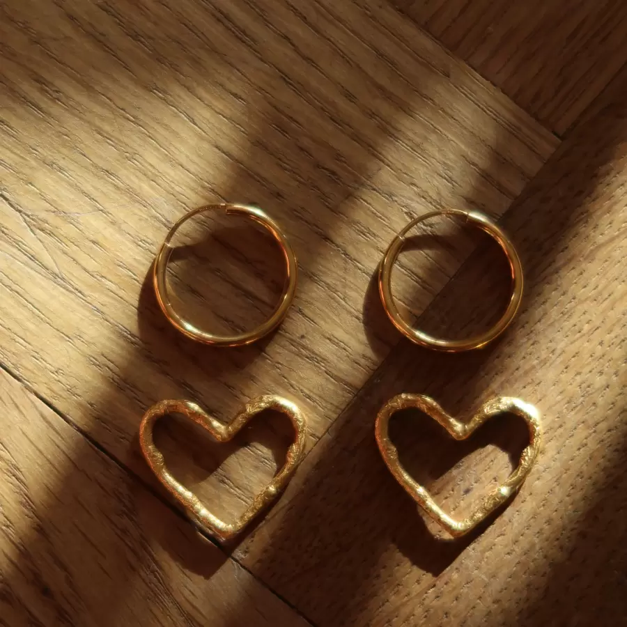 Sisse Dinesen - Esme hoops, 1 par, 24 KT forgyldt sølv