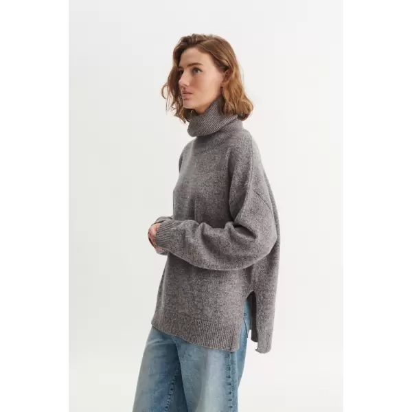 Basic Apparel - Randi T-neck