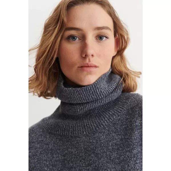 Basic Apparel - Randi T-neck