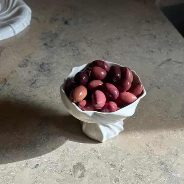 Atelier Maree - Piedestalskål, hvid