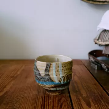 HK living - Artist ceramics: coffee cup, scratched HK living - Artist ceramics: coffee cup, scratched