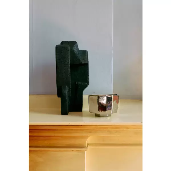 HK living - Burned wooden sculpture