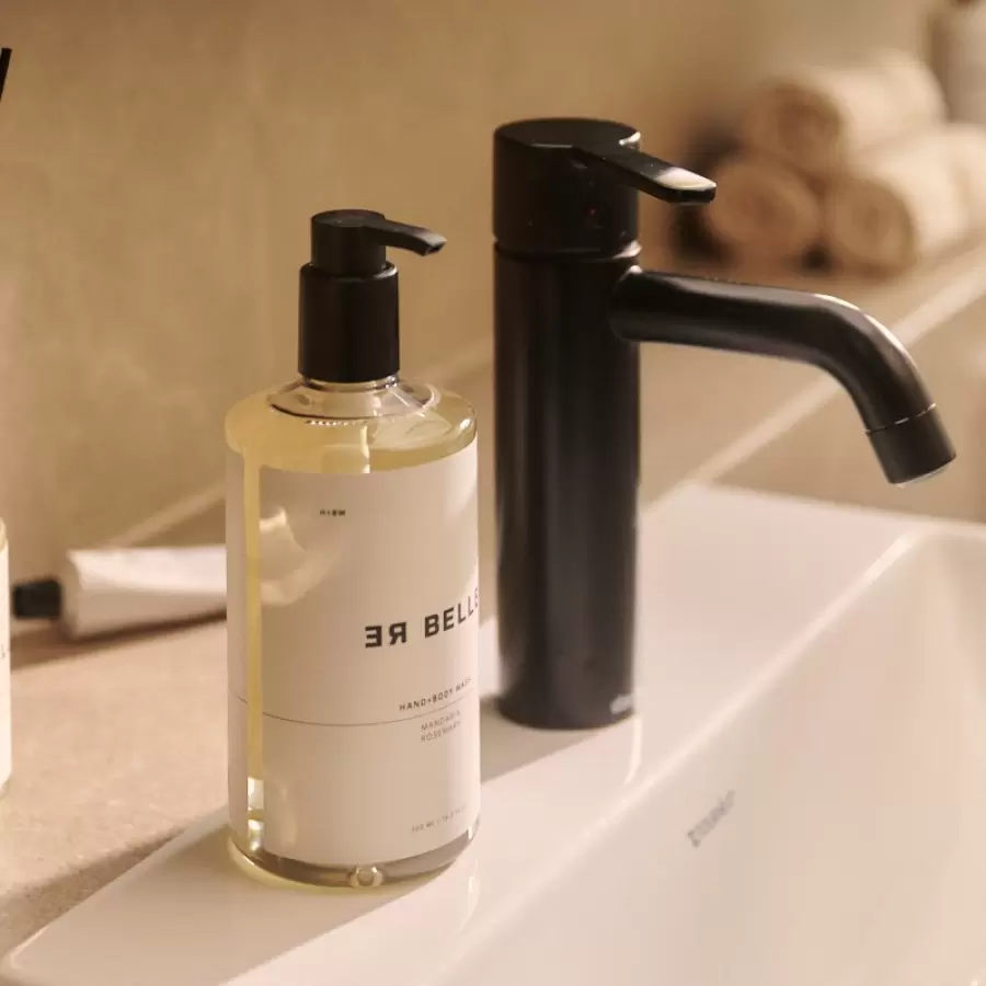 Rebelle - Hand & Body Wash, Mandarin/Rosemary 500 ml.