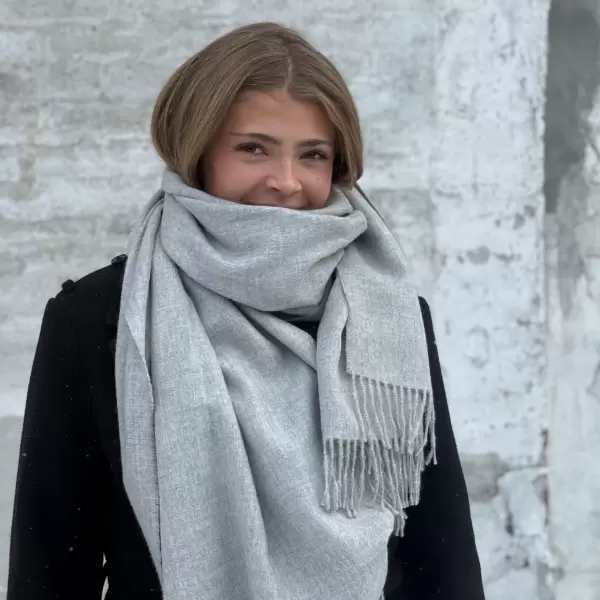 Silkeborg Uldspinderi - Baby Alpaca Tørklæde Arequipa, Lysegrå 60*200