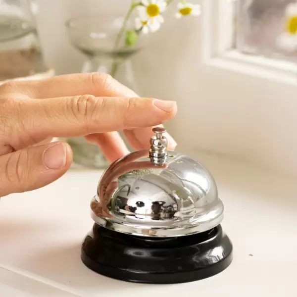 Ib Laursen -  Tjenerklokke