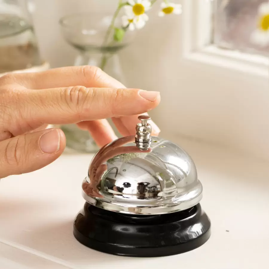 Ib Laursen -  Tjenerklokke