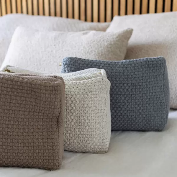 By LOHN - Strikket Toilettaske Petra, Beige Melange