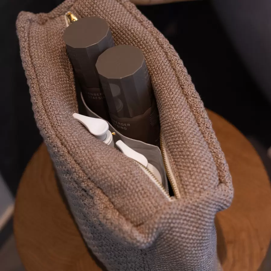 By LOHN - Strikket Toilettaske Petra, Tiger Melange