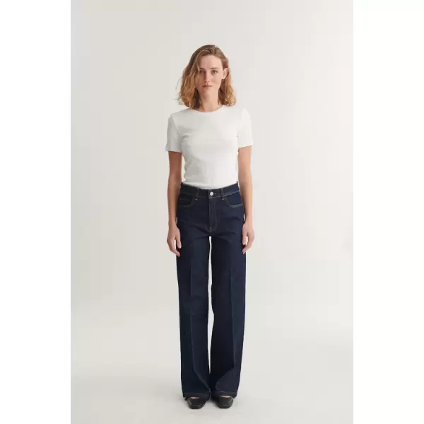 Basic Apparel - Enya Rinse Wash Jeans