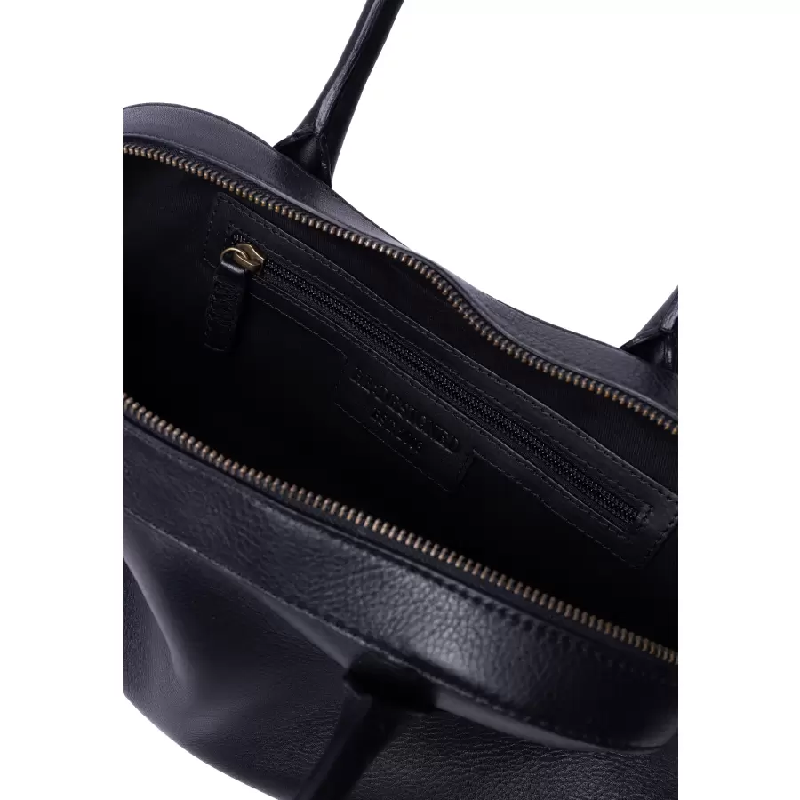 REDESIGNED - Skuldertaske Nynne Big, Sort