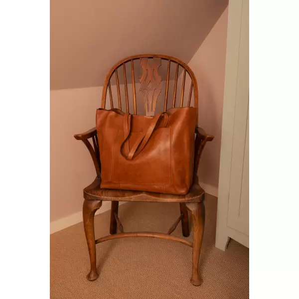 REDESIGNED - Shopper Nuha, Tan REDESIGNED - Shopper Nuha, Tan