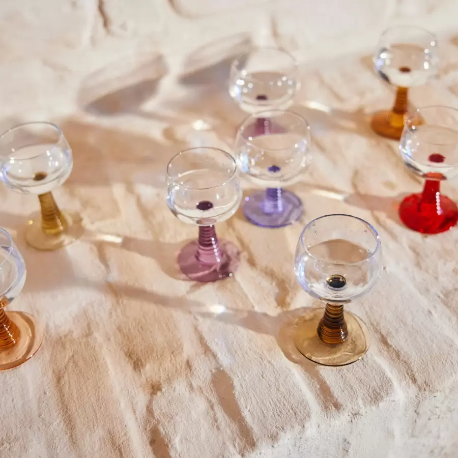 HK living - 4 i sæt Swirl vinglas high, nude