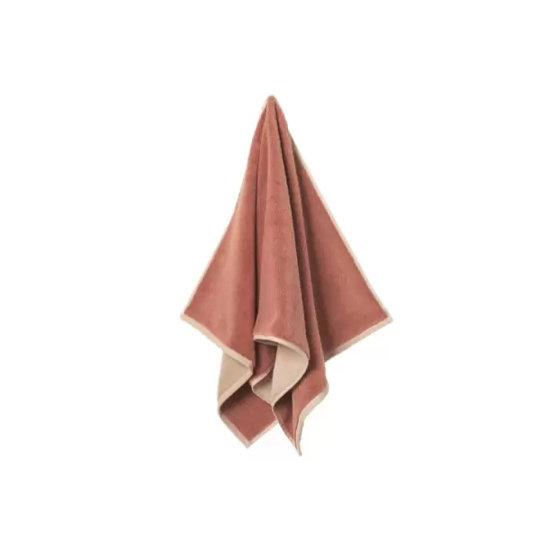 ferm LIVING - Ekko ferm Håndklæde  - vælg farve