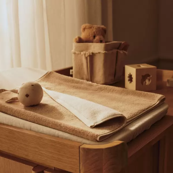 ferm LIVING - Badehåndklæde Ekko ØKO, 70*140 - Fl. farver