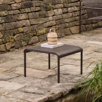 Ferm Living - Dapple Loungebord, Dark Chokolate 57*57 Ferm Living - Dapple Loungebord, Dark Chokolate 57*57