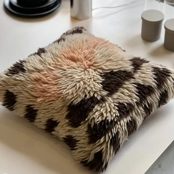 Creative Souls - Shaggy, pudebetræk (50*50) / brunt Creative Souls - Shaggy, pudebetræk (50*50) / brunt