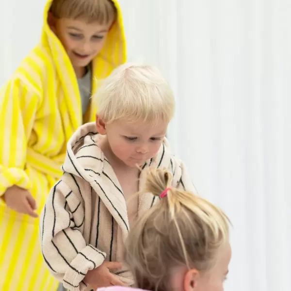 Bongusta - Badekåbe Naram, 2-4 år. Fl. Farver Bongusta - Badekåbe Naram, 2-4 år. Fl. Farver