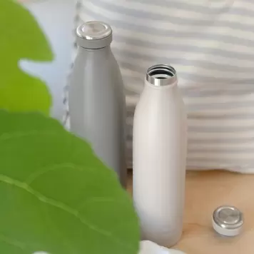 AYA&IDA - Drikkeflaske 750 ml. AYA&IDA - Drikkeflaske 750 ml.