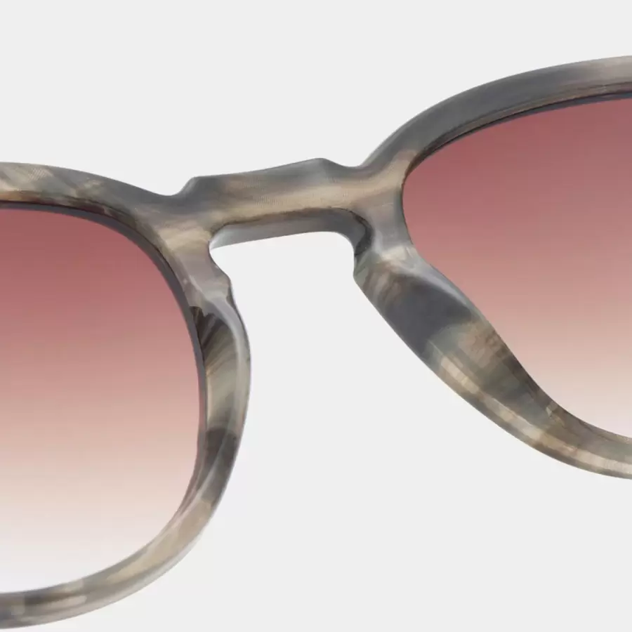 A.Kjærbede - Solbrille Bate, Striped Horn