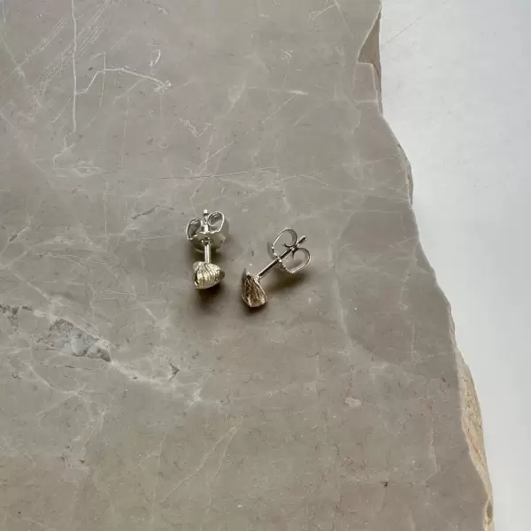 Sisse Dinesen - 2 Øreringe med små fingeraftryk