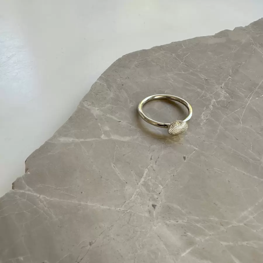 Sisse Dinesen - Ring Fingeraftryk Lille, Ø: ca. 1 cm.