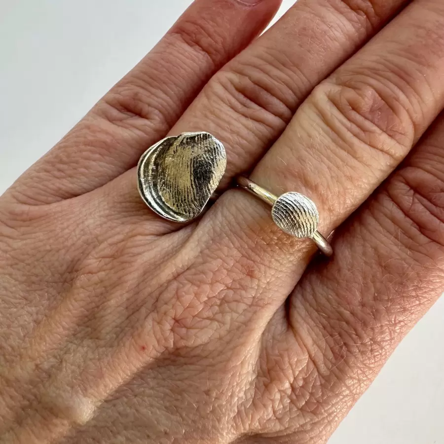 Sisse Dinesen - Ring Fingeraftryk Lille, Ø: ca. 1 cm.