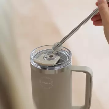 AYA&IDA - Termokop med sugerør 885 ml.