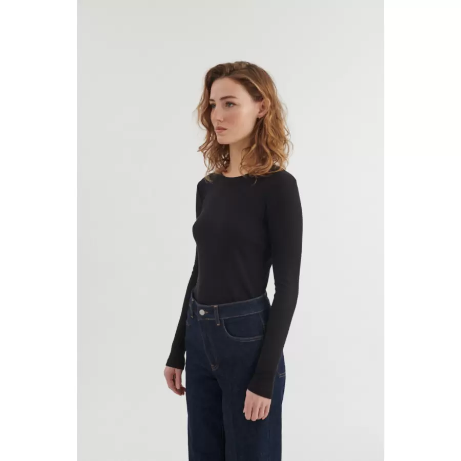 Basic Apparel - Ludmilla SS O-Neck, sort