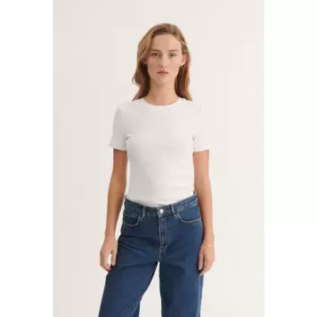 Basic Apparel - Ludmilla O-Neck, Hvid