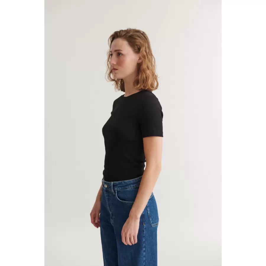 Basic Apparel - Ludmilla O-Neck, Sort