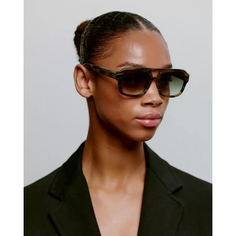A.Kjærbede - Solbrille Kaya, Striped Horn 
